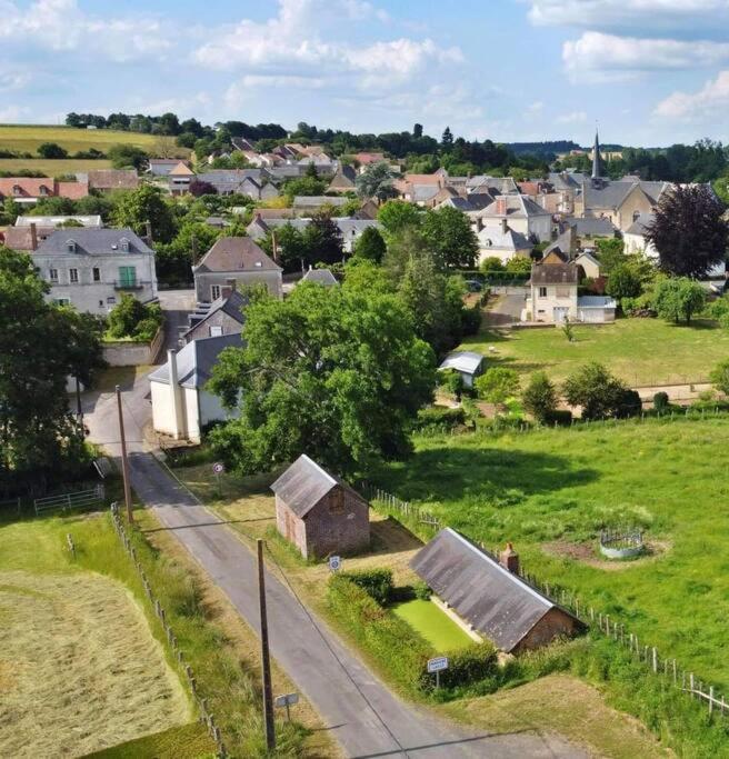 Le Doux Refuge Berceen Au Calme De Sa Campagne Pres Circuit Mans Sud, Grand Lit Avec Berceau Et Possibilite Lit Pliant En Rajout Marigne-Laille Extérieur photo