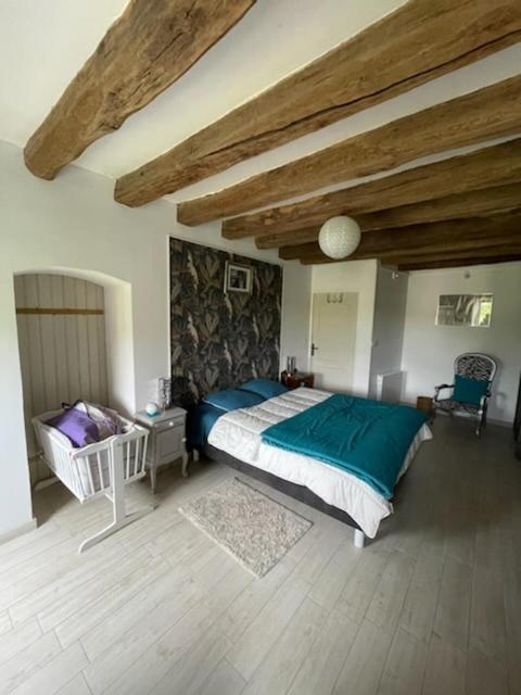 Le Doux Refuge Berceen Au Calme De Sa Campagne Pres Circuit Mans Sud, Grand Lit Avec Berceau Et Possibilite Lit Pliant En Rajout Marigne-Laille Extérieur photo